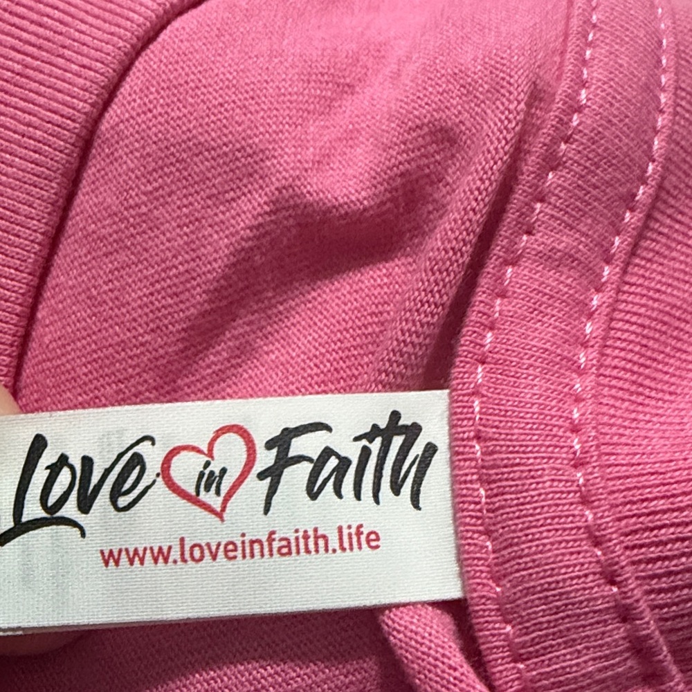 Oh How He Loves Tee Medium - Picture 3 of 7